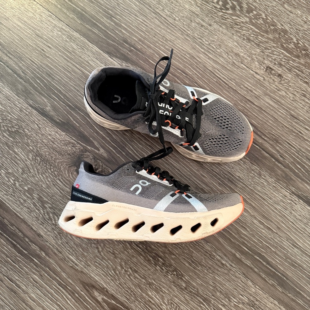 On Running Women's Shoes - Gray and White